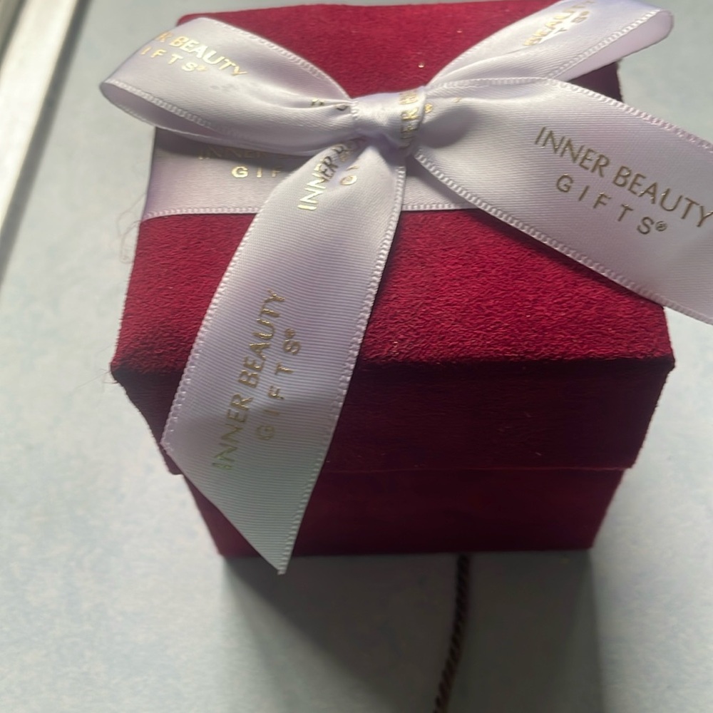 Christmas ornament in velvet box
